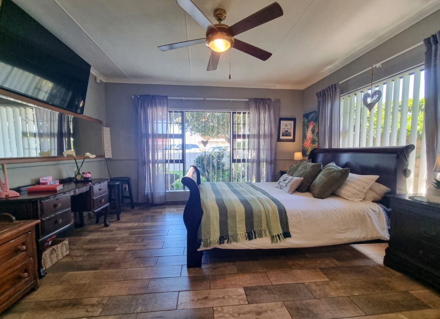 3 Bedroom Property for Sale in Dana Bay Western Cape